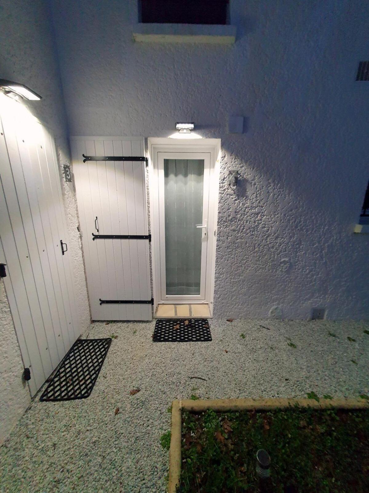 Calme Jardin & Parking Prox Royan Appart 2 Médis エクステリア 写真