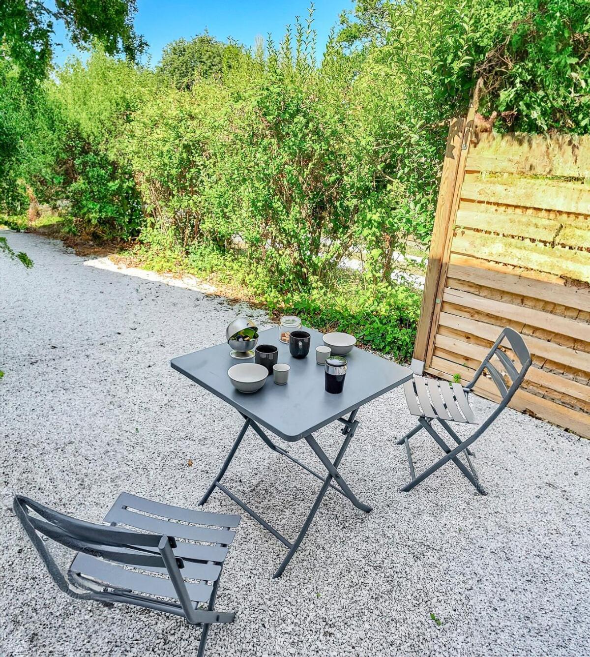 Calme Jardin & Parking Prox Royan Appart 2 Médis エクステリア 写真